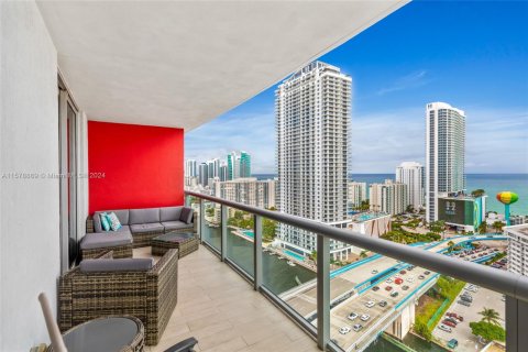 Copropriété à louer à Hallandale Beach, Floride: 3 chambres, 161.37 m2 № 1933862 - photo 24