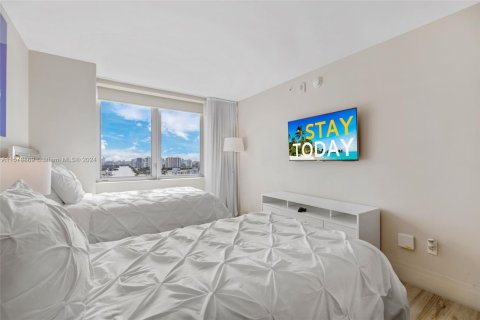 Copropriété à louer à Hallandale Beach, Floride: 3 chambres, 161.37 m2 № 1933862 - photo 23