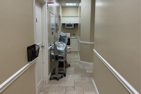 Propiedad comercial en alquiler en Saint Lucie, Florida № 1722554 - foto 6