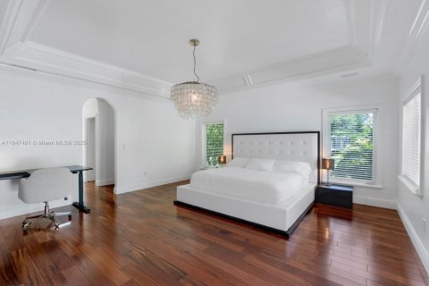 Casa en venta en Pinecrest, Florida, 6 dormitorios, 275.46 m2 № 1854722 - foto 25