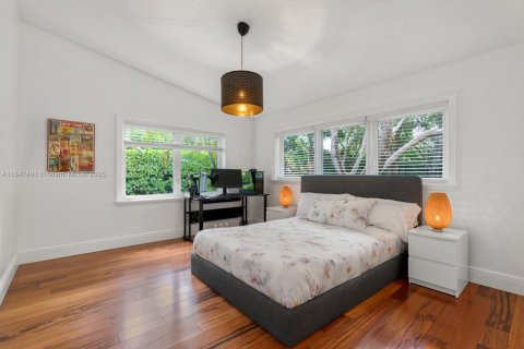 Casa en venta en Pinecrest, Florida, 6 dormitorios, 275.46 m2 № 1854722 - foto 20