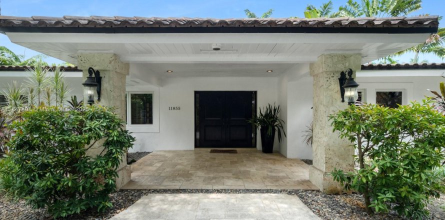 Casa en Pinecrest, Florida 6 dormitorios, 275.46 m2 № 1854722