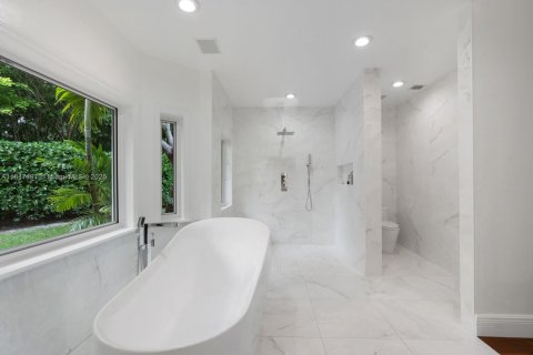 Casa en venta en Pinecrest, Florida, 6 dormitorios, 275.46 m2 № 1854722 - foto 29