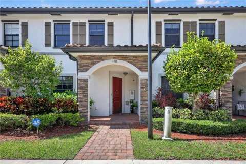 Townhouse in Homestead, Florida 3 bedrooms, 154.12 sq.m. № 1855031 - photo 1