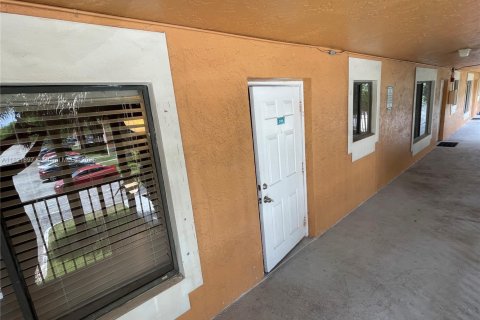 Condominio en venta en Davie, Florida, 2 dormitorios, 89.46 m2 № 1783646 - foto 28