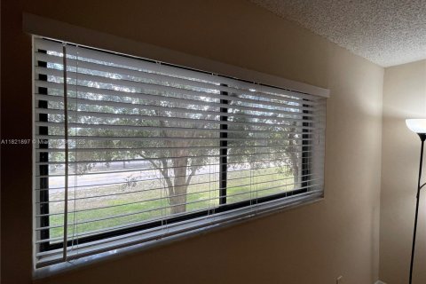 Condominio en venta en Davie, Florida, 2 dormitorios, 89.46 m2 № 1783646 - foto 24