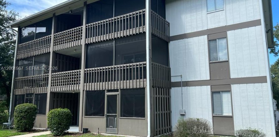 Condo à Gainesville, Floride, 3 chambres № 2191309