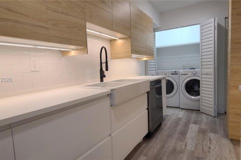 Copropriété à vendre à Gainesville, Floride: 3 chambres № 2191309 - photo 4