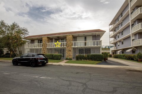 Copropriété à louer à Lake Worth, Floride: 1 chambre, 73.39 m2 № 1185616 - photo 1