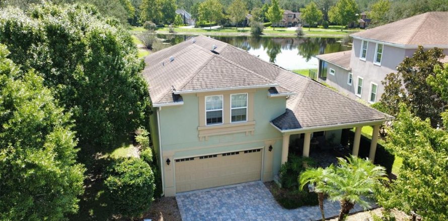 Casa en Saint Cloud, Florida 3 dormitorios, 227.7 m2 № 2157809