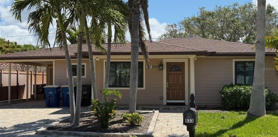 Casa en Clearwater, Florida 3 dormitorios, 176.51 m2 № 1719786