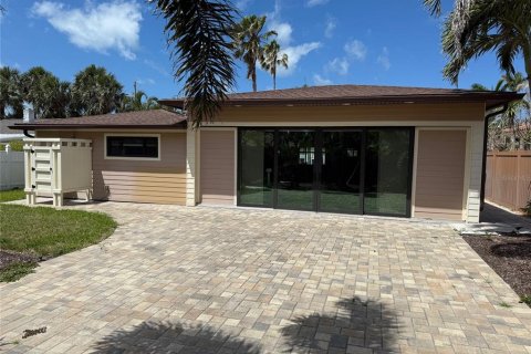 Casa en venta en Clearwater, Florida, 3 dormitorios, 176.51 m2 № 1719786 - foto 4