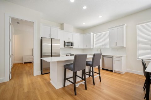 Adosado en alquiler en Tampa, Florida, 3 dormitorios, 161.65 m2 № 1917478 - foto 14