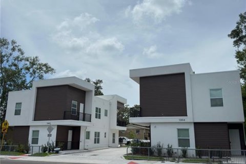Adosado en alquiler en Tampa, Florida, 3 dormitorios, 161.65 m2 № 1917478 - foto 3