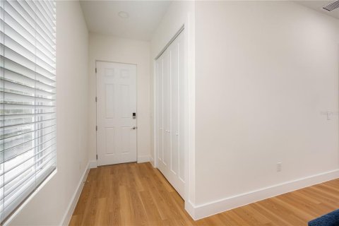 Adosado en alquiler en Tampa, Florida, 3 dormitorios, 161.65 m2 № 1917478 - foto 10