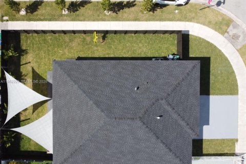 Villa ou maison à vendre à Miami, Floride: 4 chambres, 125.33 m2 № 2024901 - photo 7