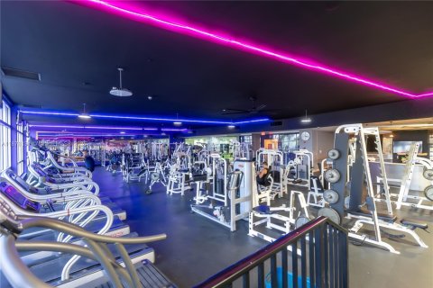 Condo in Miami Beach, Florida, 1 bedroom  № 2019268 - photo 29