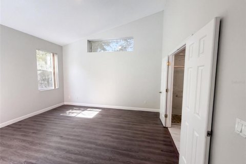 House in Orlando, Florida 3 bedrooms, 198.9 sq.m. № 2393863 - photo 6
