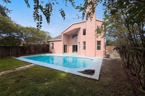 House in Orlando, Florida 3 bedrooms, 198.9 sq.m. № 2393863 - photo 5