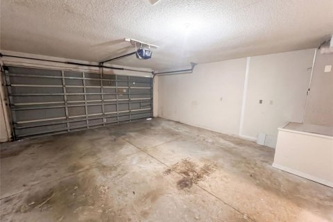 House in Orlando, Florida 3 bedrooms, 198.9 sq.m. № 2393863 - photo 25