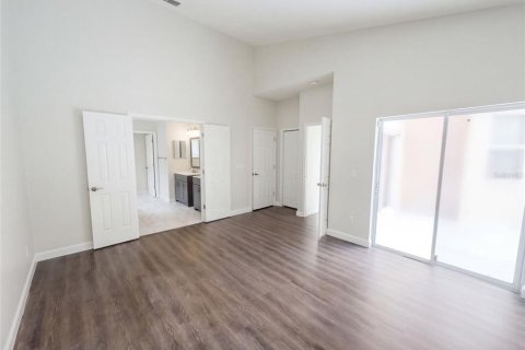 House in Orlando, Florida 3 bedrooms, 198.9 sq.m. № 2393863 - photo 24