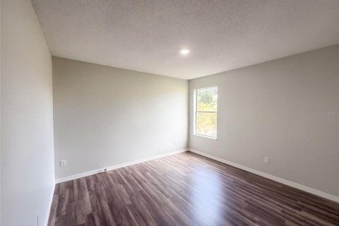 House in Orlando, Florida 3 bedrooms, 198.9 sq.m. № 2393863 - photo 19