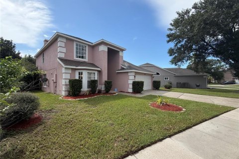 House in Orlando, Florida 3 bedrooms, 198.9 sq.m. № 2393863 - photo 7