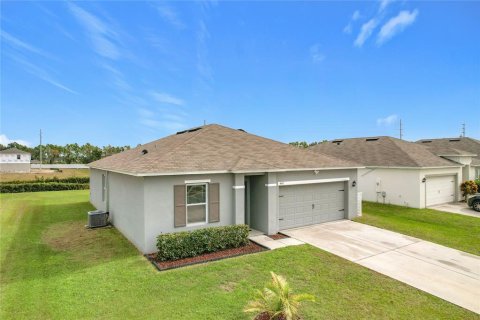 Casa en venta en Auburndale, Florida, 3 dormitorios, 130.53 m2 № 1902438 - foto 3