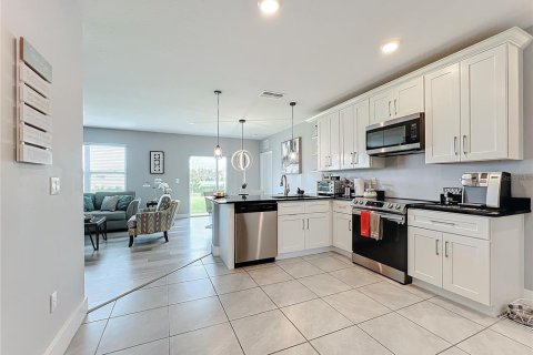 Casa en venta en Auburndale, Florida, 3 dormitorios, 130.53 m2 № 1902438 - foto 5