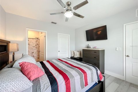 Casa en venta en Auburndale, Florida, 3 dormitorios, 130.53 m2 № 1902438 - foto 24