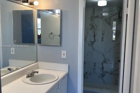 Снять в аренду кондоминиум в Хомстед, Флорида 3 спальни, 111.02м2, № 1990001 - фото 18