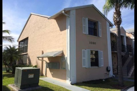 Кондоминиум с 3 спальнями в Хомстед, Флорида № 1990001