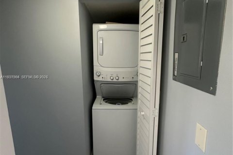 Снять в аренду кондоминиум в Хомстед, Флорида 3 спальни, 111.02м2, № 1990001 - фото 12