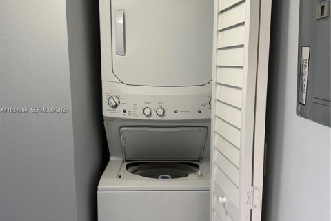 Снять в аренду кондоминиум в Хомстед, Флорида 3 спальни, 111.02м2, № 1990001 - фото 11