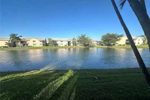 Снять в аренду кондоминиум в Хомстед, Флорида 3 спальни, 111.02м2, № 1990001 - фото 14