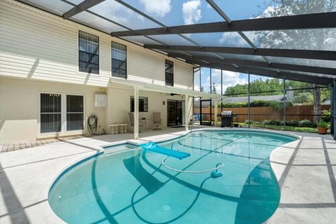 House in Tampa, Florida 3 bedrooms, 195.75 sq.m. № 1795640 - photo 6