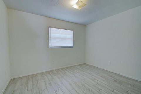 Propiedad comercial en venta en DeLand, Florida, 543.29 m2 № 2166460 - foto 15