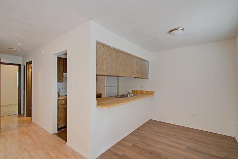 Propiedad comercial en venta en DeLand, Florida, 543.29 m2 № 2166460 - foto 19