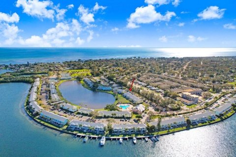 Condo in Saint Petersburg, Florida, 2 bedrooms  № 1571852 - photo 7