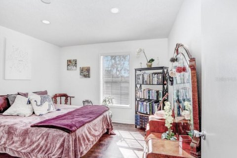 Condo in Saint Petersburg, Florida, 2 bedrooms  № 1571852 - photo 22