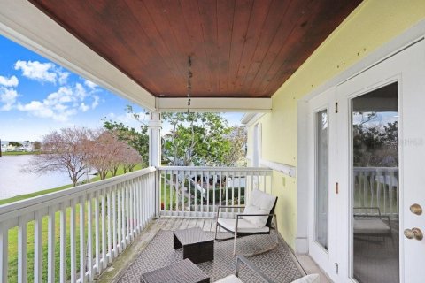 Condo in Saint Petersburg, Florida, 2 bedrooms  № 1571852 - photo 24