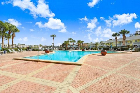 Condo in Saint Petersburg, Florida, 2 bedrooms  № 1571852 - photo 30