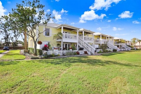 Condo in Saint Petersburg, Florida, 2 bedrooms  № 1571852 - photo 27