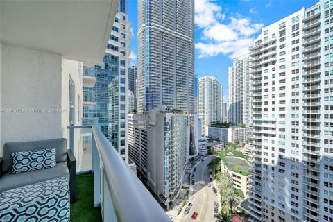 Condo in Miami, Florida, 3 bedrooms № 1974986 - photo 4