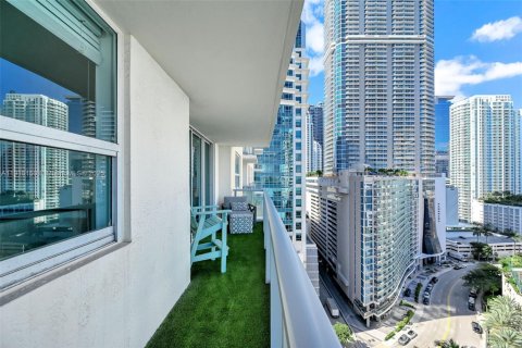 Condo in Miami, Florida, 3 bedrooms № 1974986 - photo 10