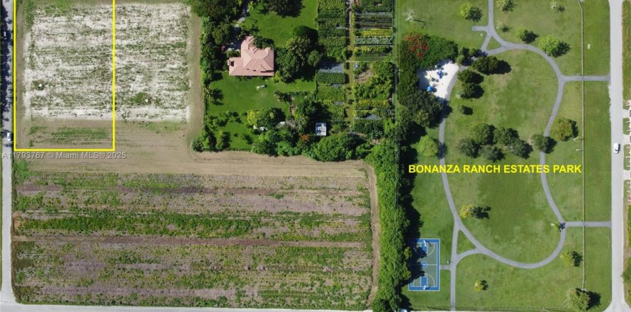 Terrain à Miami, Floride № 2053893