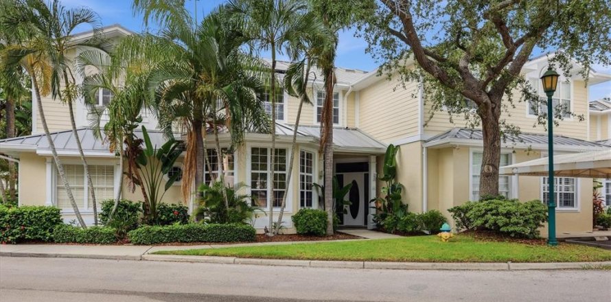 Condo in Bradenton, Florida, 3 bedrooms  № 2322925