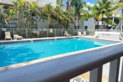 Copropriété à vendre à Palmetto Bay, Floride: 2 chambres, 74.41 m2 № 1823409 - photo 10
