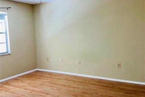 Condominio en alquiler en Sarasota, Florida, 2 dormitorios, 77.76 m2 № 1908378 - foto 9