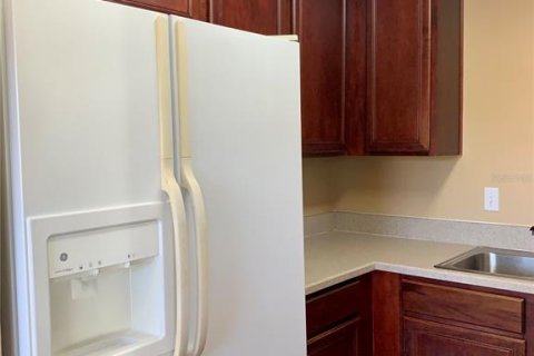 Condominio en alquiler en Sarasota, Florida, 2 dormitorios, 77.76 m2 № 1908378 - foto 6